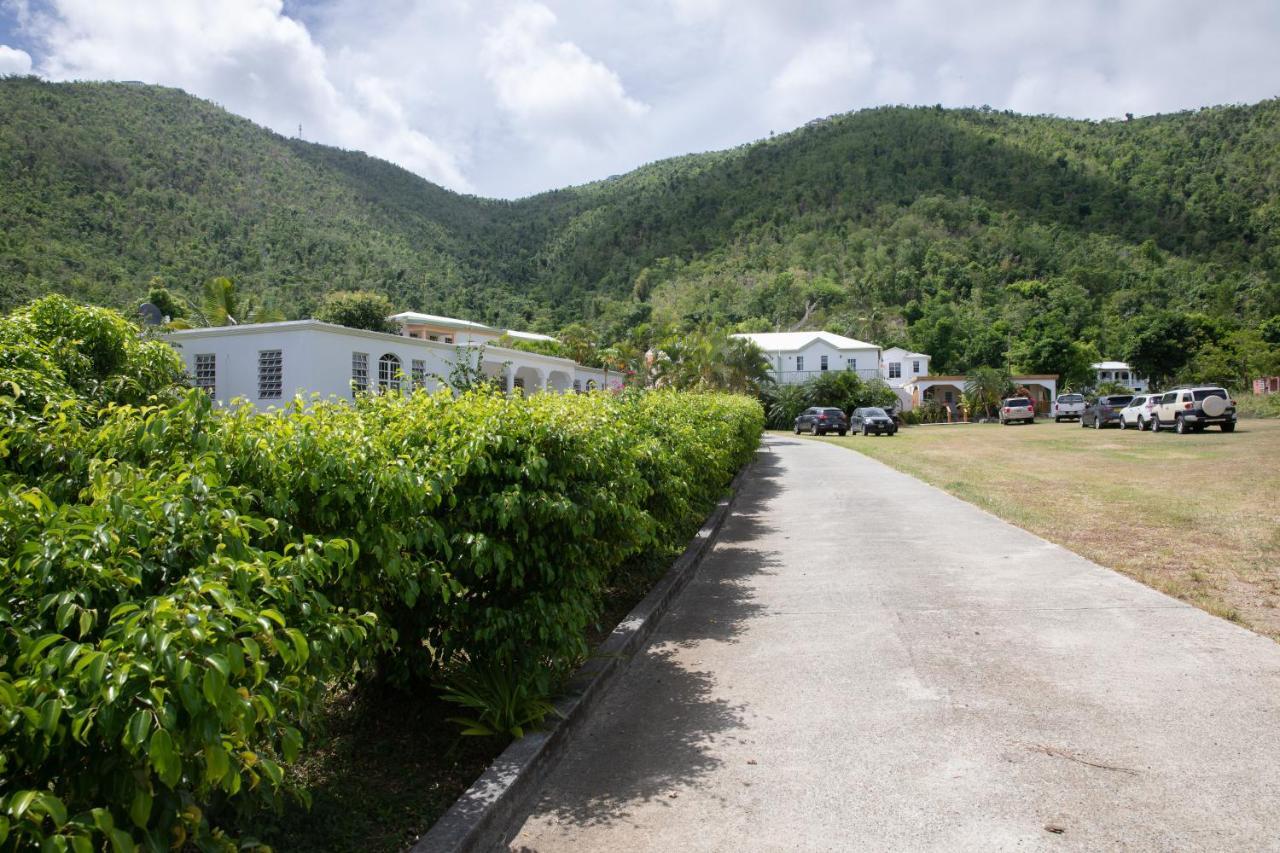 Icis Villas Brewers Bay Экстерьер фото