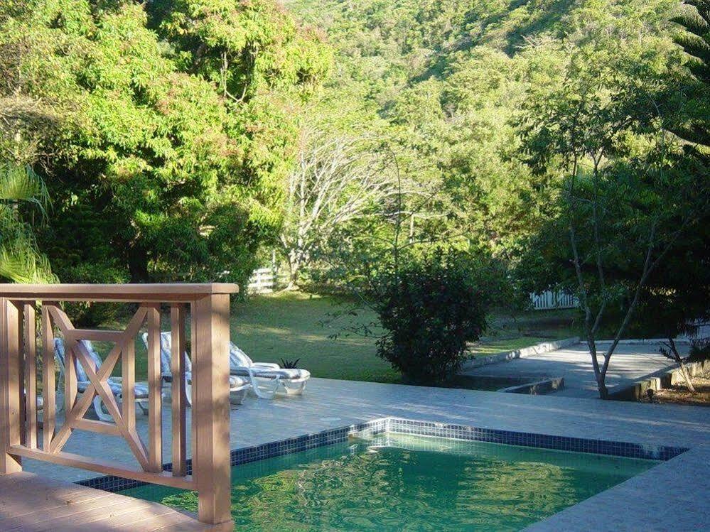Icis Villas Brewers Bay Экстерьер фото